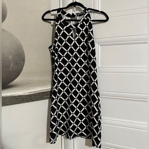 Suzy Shier Black and Withe Dress 🖤🤍